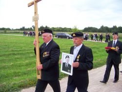 100_6877 2017-07-21 Liepynės kapinėse