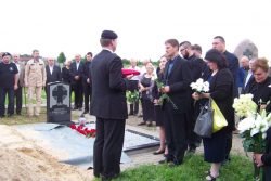 100_6887 2017-07-21 Liepynės kapinėse
