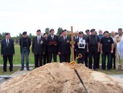 100_6893 2017-07-21 Liepynės kapinėse