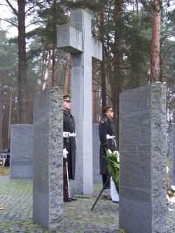 2017-11-19 Karių kapinėse M.K.Čiurlionio g.