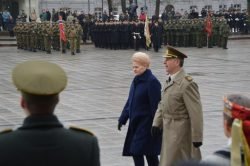 2017-11-23 Vilniaus Katedros aikštėje. A.Čiro nuotr.