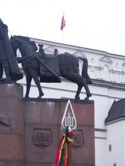 054 2018-01-01 Katedros aikštėje. L.Ladigos nuotr.