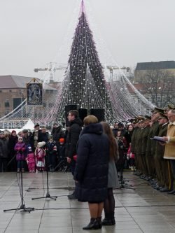 055 2018-01-01 Katedros aikštėje. L.Ladigos nuotr.