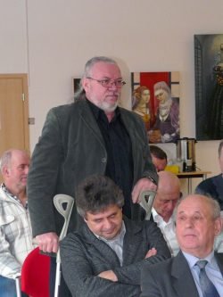 2018-01-21 Leonardas klausia ar (nebe)bus išleista knyga apie KKSS VAS narius. M.Abaravičiaus nuotr.