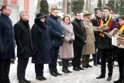 2018-02-16 Rasų kapinėse. T.Vinicko nuotr. (delfi.lt)