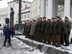2018-02-16 Aikštėje prie krašto apsaugos ministerijos. M.Abaravičiaus nuotr.