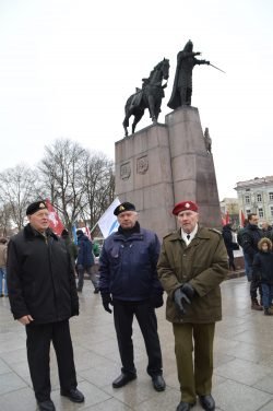 2018-03-11 Katedros aikštėje