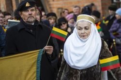 2019-02-16 Prie Lietuvos nepriklausomybės signatarų namų. L.Balandžio nuotr. (15min)