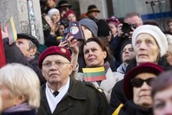 2019-02-16 Prie Lietuvos nepriklausomybės signatarų namų. L.Balandžio nuotr. (15min)
