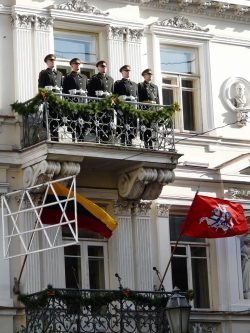 2019-02-16 Prie Lietuvos nepriklausomybės signatarų namų. M.Abaravičiaus nuotr.