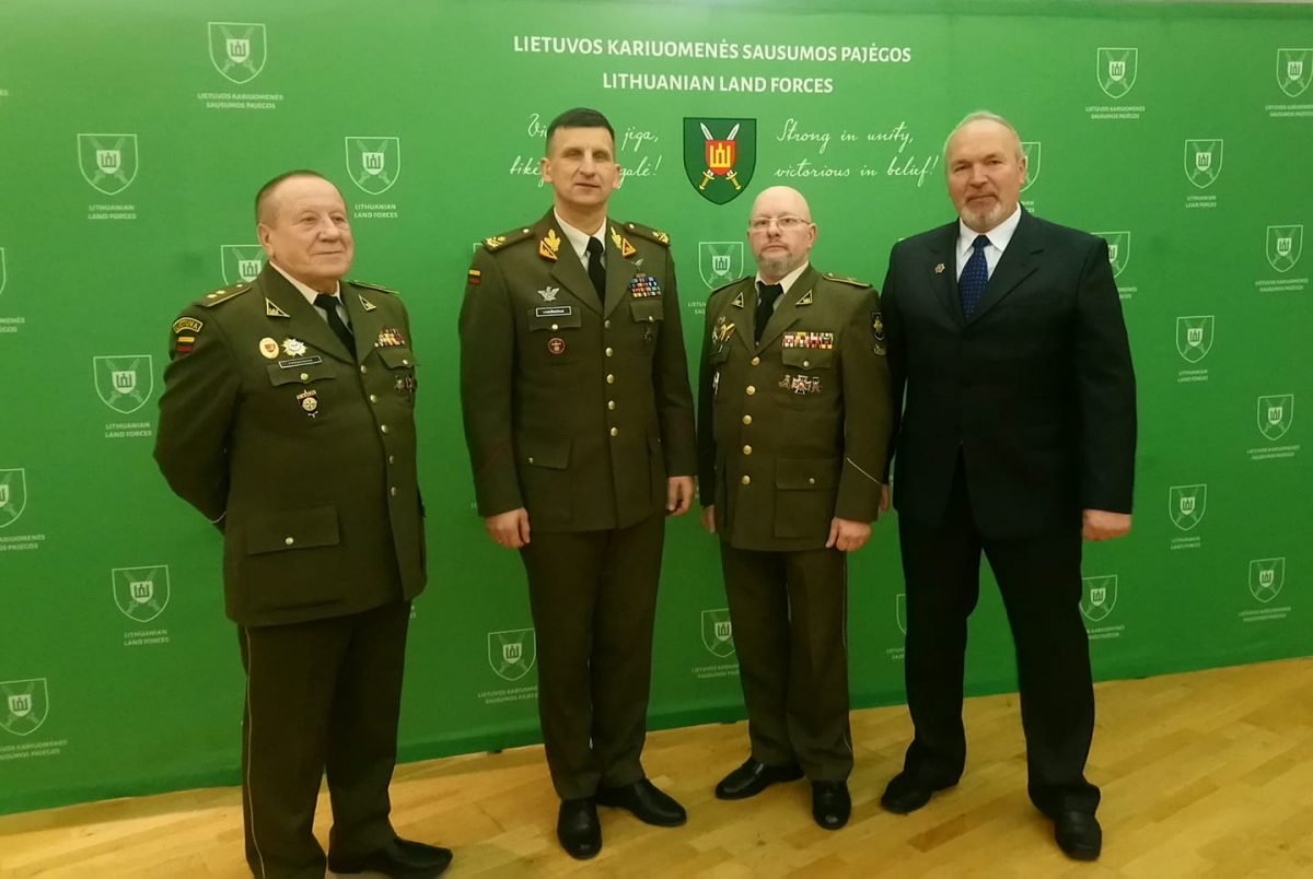 Vilniaus įgulos karininkų ramovėje paminėtos atkurtos Lietuvos kariuomenės 101-osios metinės