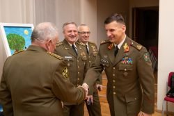 2019-11-20 Vilniaus įgulos karininkų ramovėje. gr. M.Lysenko nuotr. (Sausumos pajėgos, Facebook)