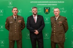 2019-11-20 Vilniaus įgulos karininkų ramovėje. gr. M.Lysenko nuotr. (Sausumos pajėgos, Facebook)