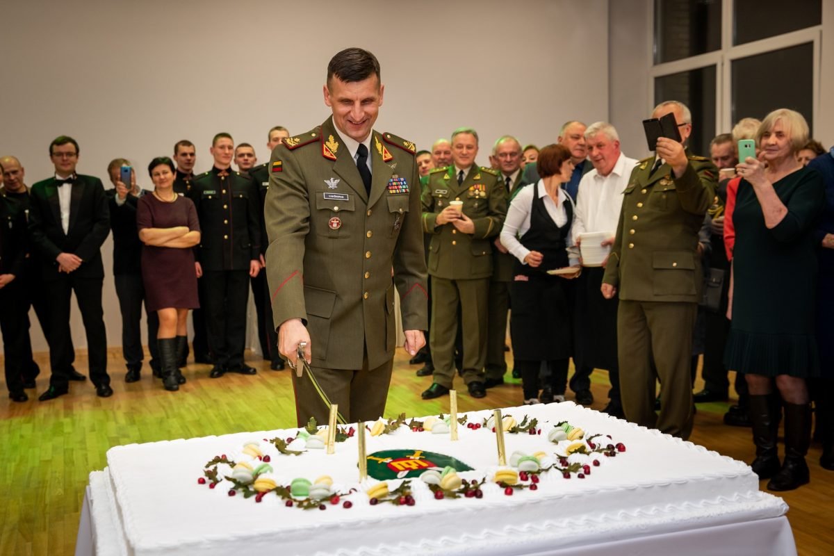 2019-11-20 Vilniaus įgulos karininkų ramovėje. gr. M.Lysenko nuotr. (Sausumos pajėgos, Facebook)