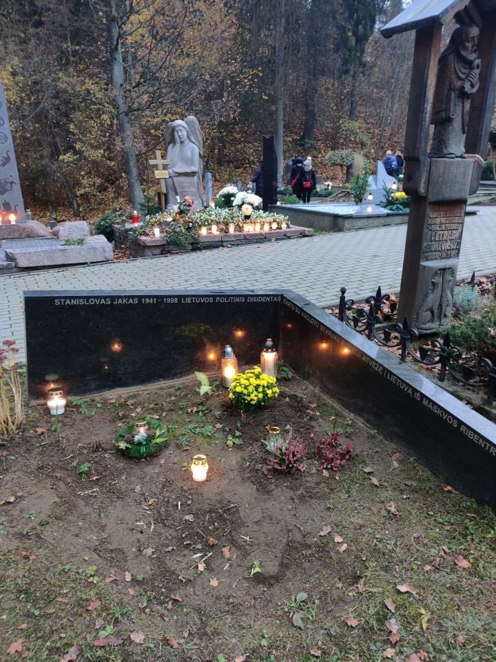 2020-11-01 a.a. LKKSS VAS nario S.Jako kapas Antakalnio kapinėse. L.Ladigos nuotr.
