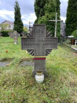 2023-11-01 Ukmergės Vaižganto g. kapinėse. A.Vareikio nuotr.