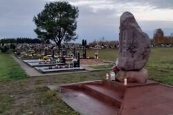 2023-10-31 Liepynės kapinėse. V.Račkauisko nuotr.