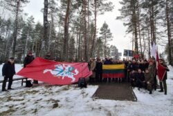 2024-01-28 13:00-14:00 Prie kryžiaus sudegintam Kaniūkų kaimui ir išžudytiems jo gyventojams atminti. Antano Buroko nuotr.