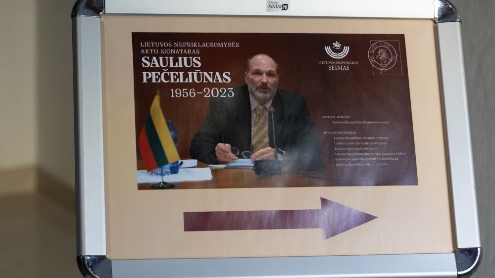 Seime pagerbtas Nepriklausomybės Akto signataro S. Pečeliūno atminimas