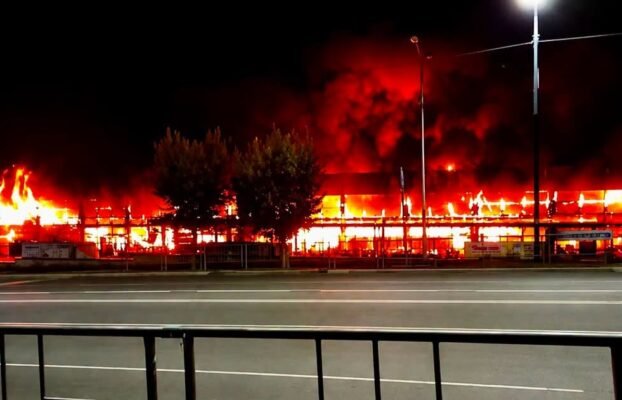 Masinis smūgis į Jenakyjevę. Kur smogė ginkluotosios pajėgos: visos detalės